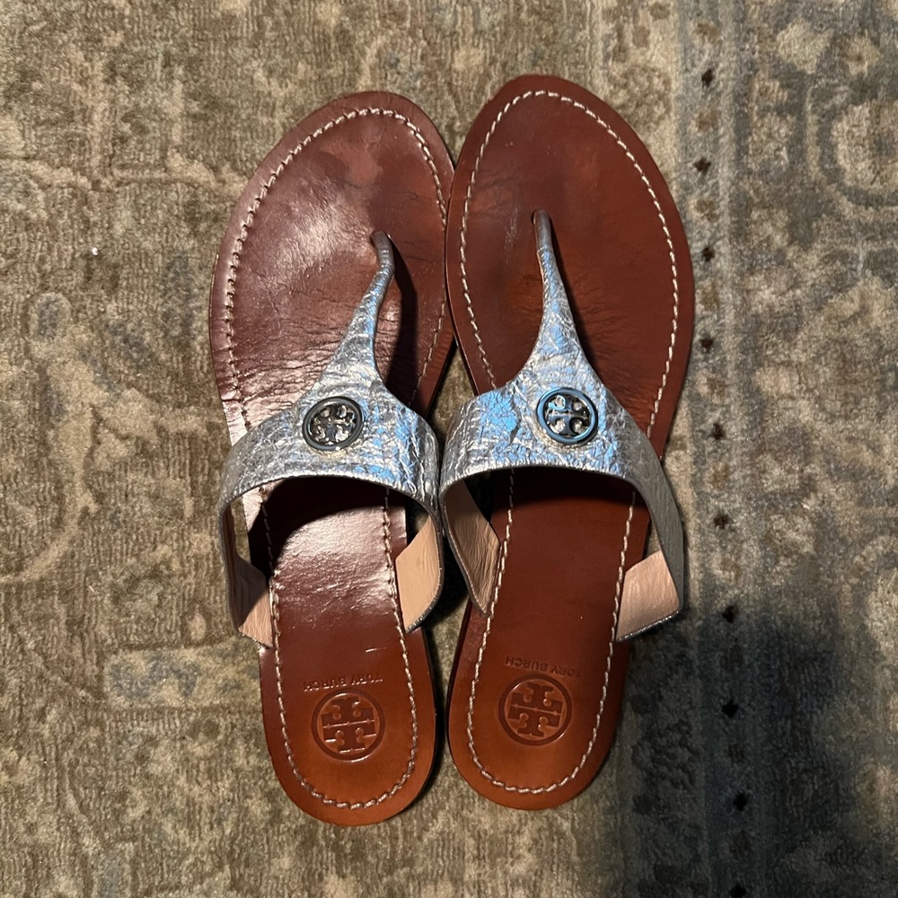 Tory Burch silver leather flip flops, size 9